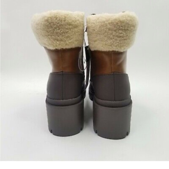 Women's Cheyenne Heeled Duck
Boots Universal Thread  nwt - Picture 6 of 9